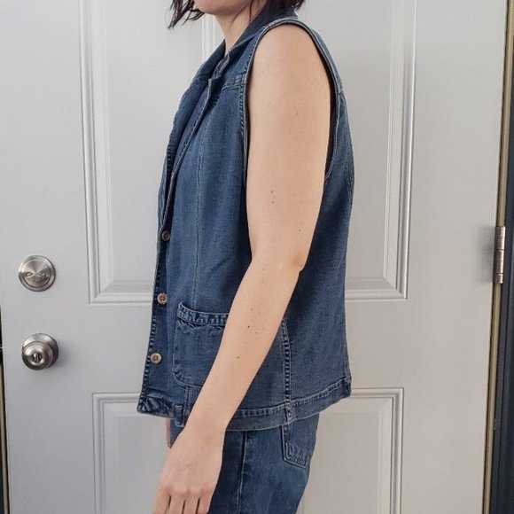 Denim‎ Sleeveless Top - Picture 2 of 4